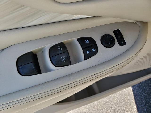 Used 2017 Nissan Murano SV image 19