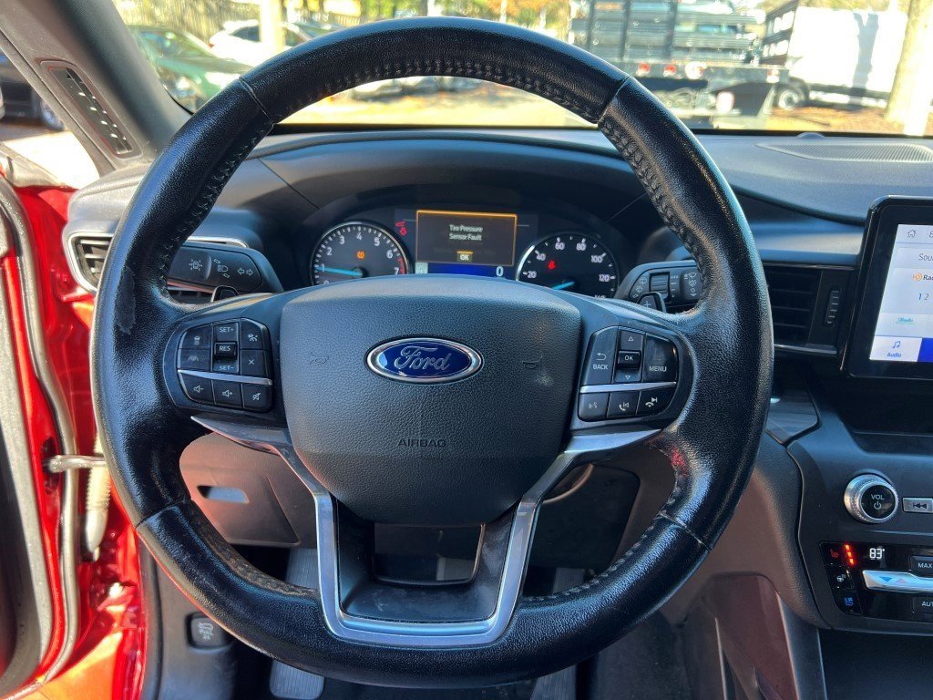 Used 2020 Ford Explorer Limited image 25