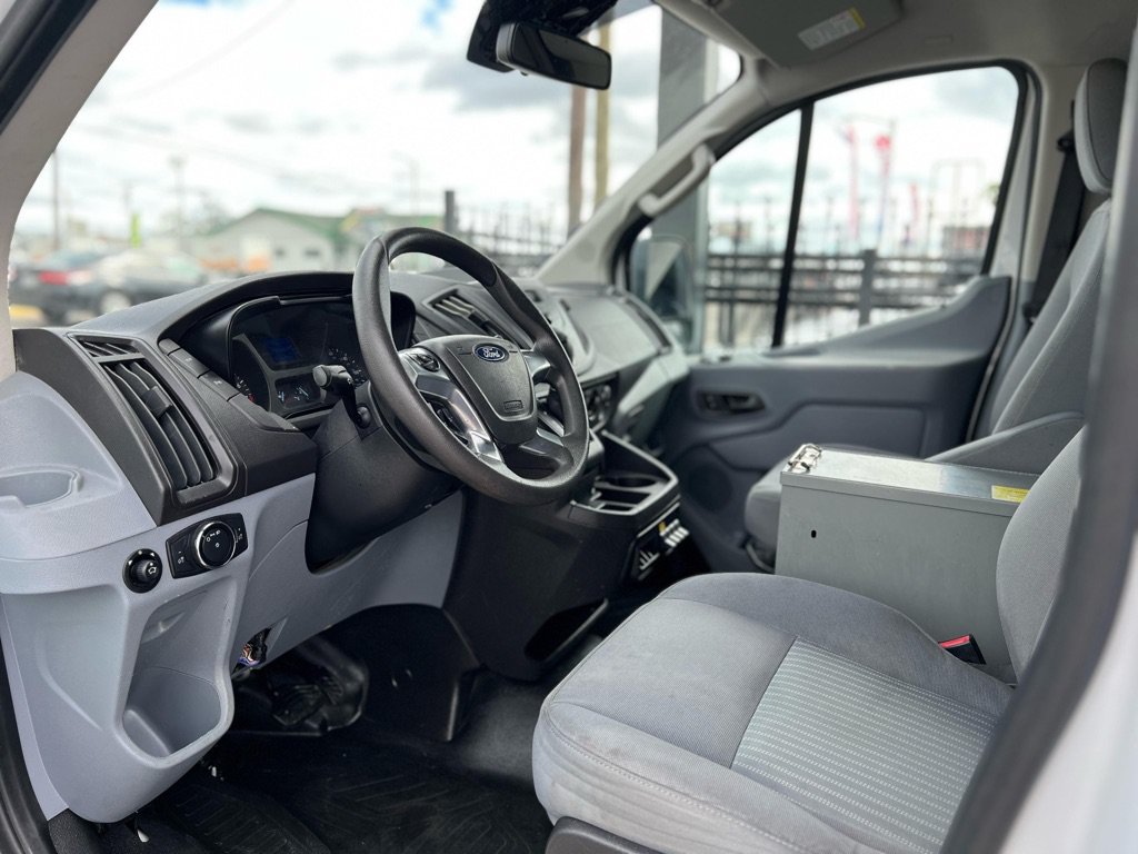 Used 2018 Ford Transit 350 148 Low Roof RWD image 9