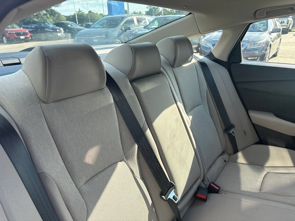 Certified 2025 Honda Accord SE image 30