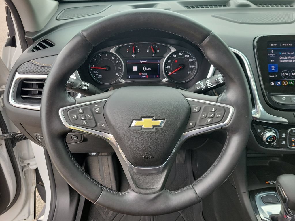 Used 2022 Chevrolet Equinox Premier AWD/4WD image 24