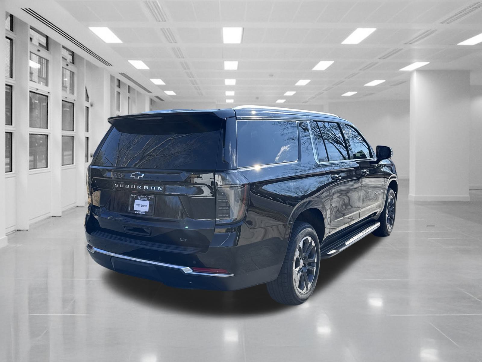 Used 2025 Chevrolet Suburban LT w/ Comfort Package RWD image 5