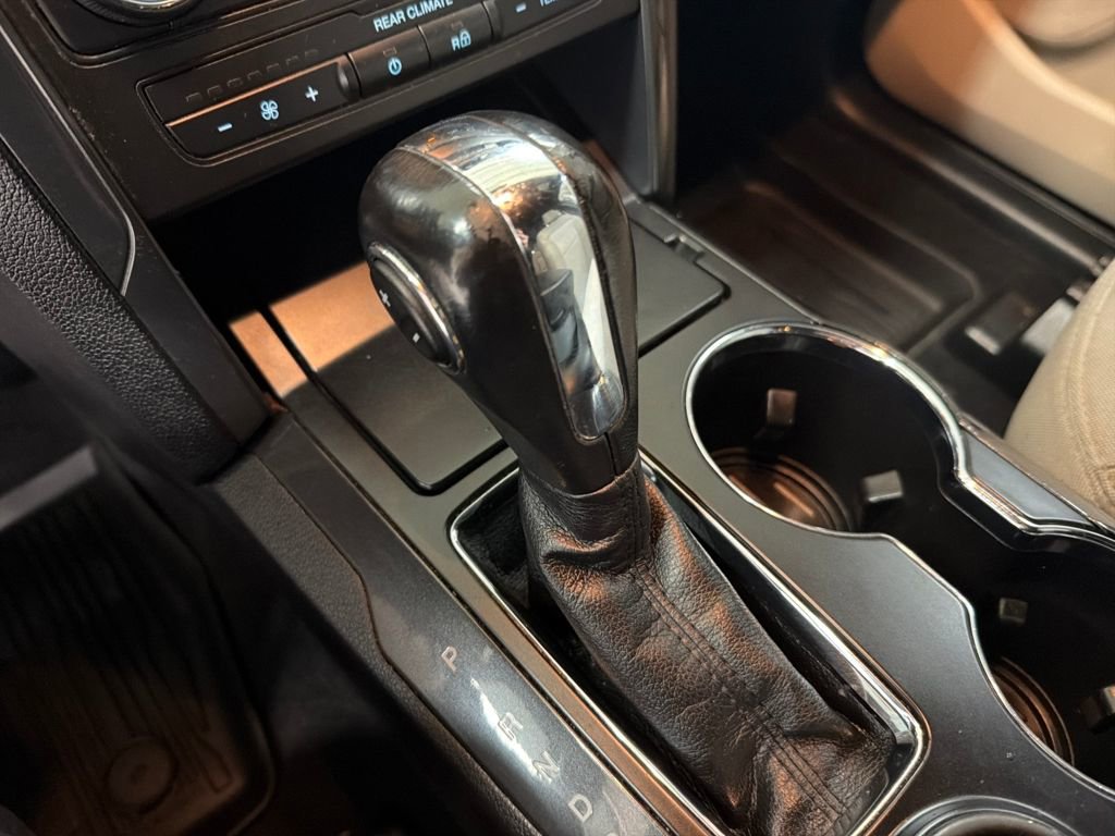 Certified 2019 Ford Explorer FWD image 27