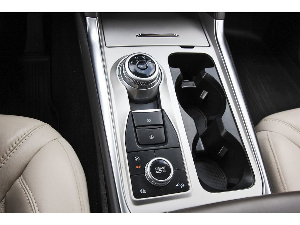 Certified 2024 Ford Explorer Platinum w/ Technology Package image 27