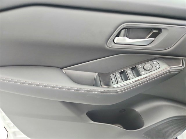 New 2026 Nissan Rogue SV image 30