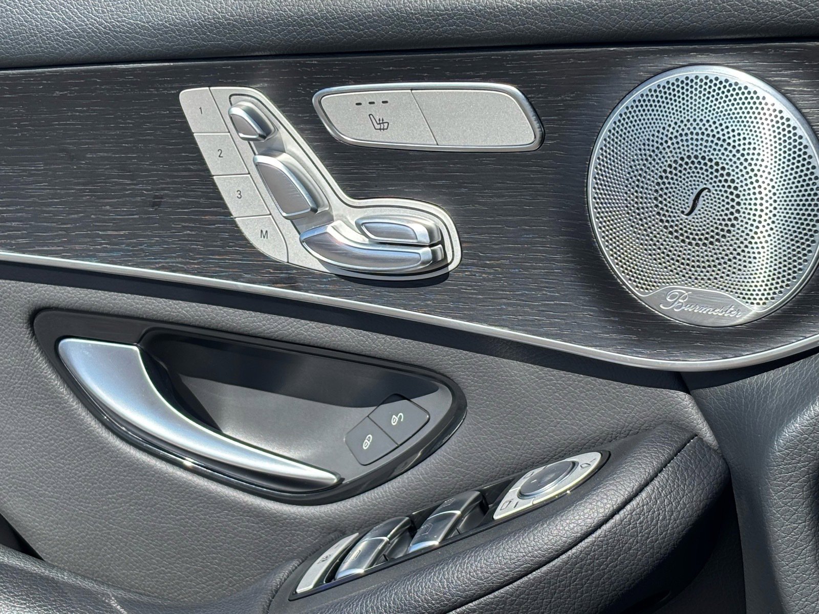 Used 2021 Mercedes-Benz GLC 300 GLC 300 w/ Premium Package image 18