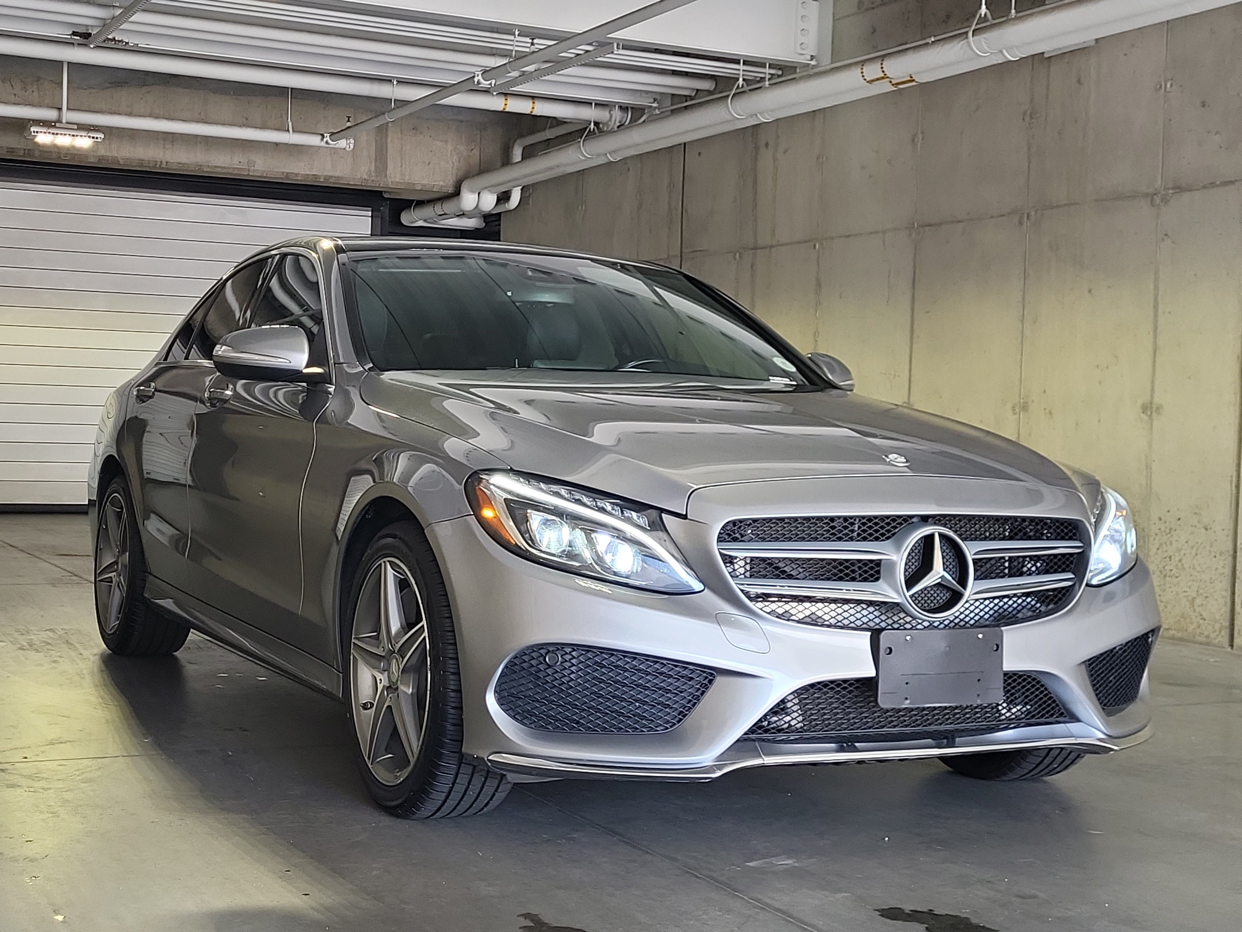 Used 2015 Mercedes-Benz C 300 4MATIC Sedan image 9