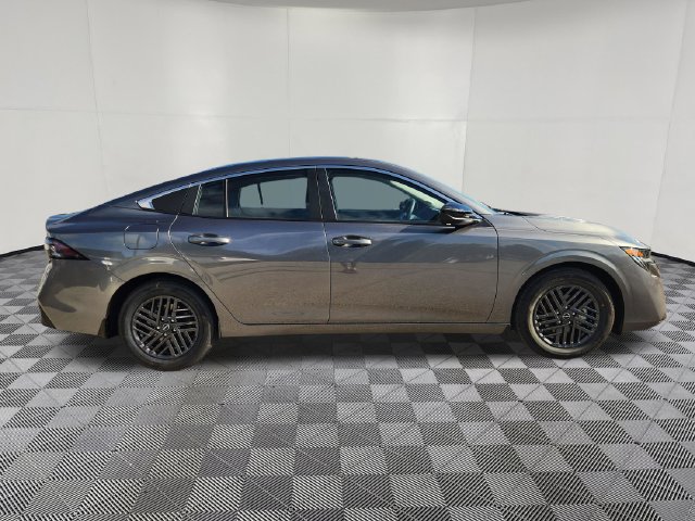New 2027 Nissan Sentra SV w/ Floor Mat Package FWD image 4