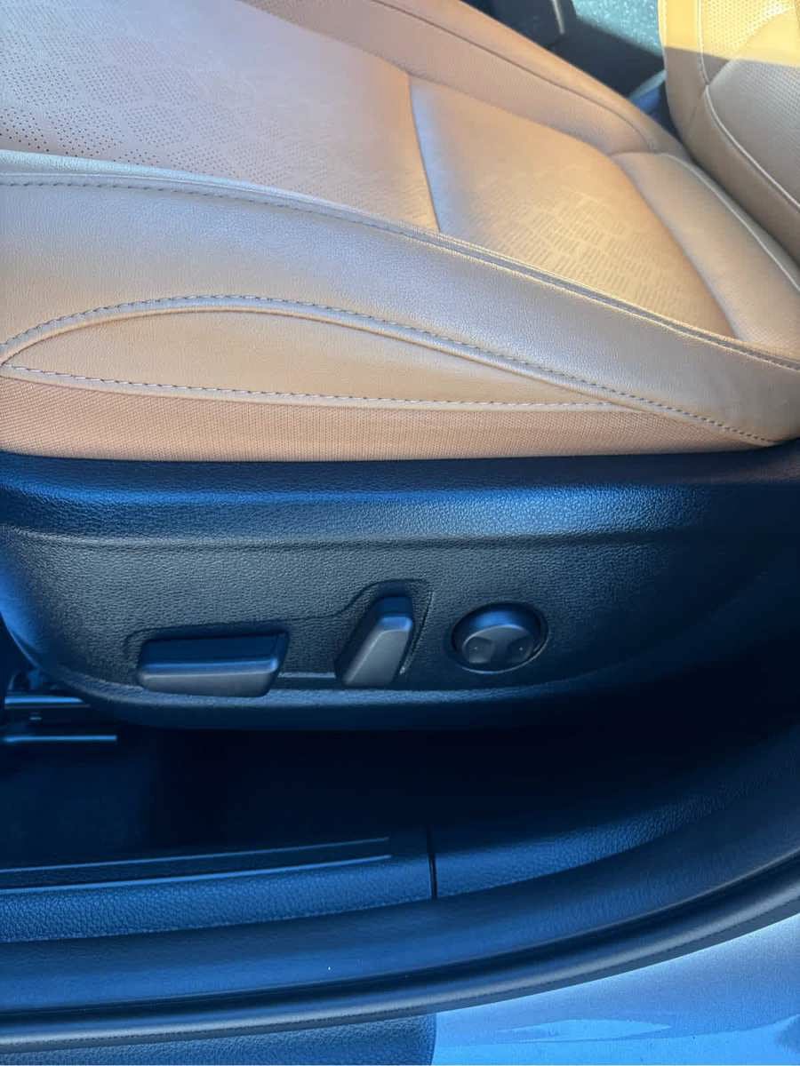 Used 2024 Kia Seltos EX AWD/4WD image 17