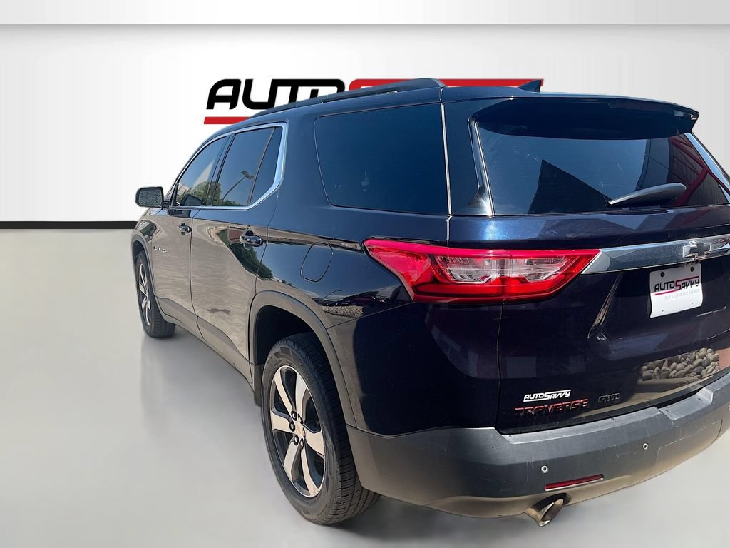 Used 2020 Chevrolet Traverse LT w/ LT Premium Package AWD/4WD image 5