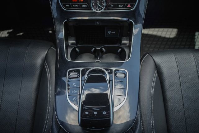 Used 2017 Mercedes-Benz E 300 image 23
