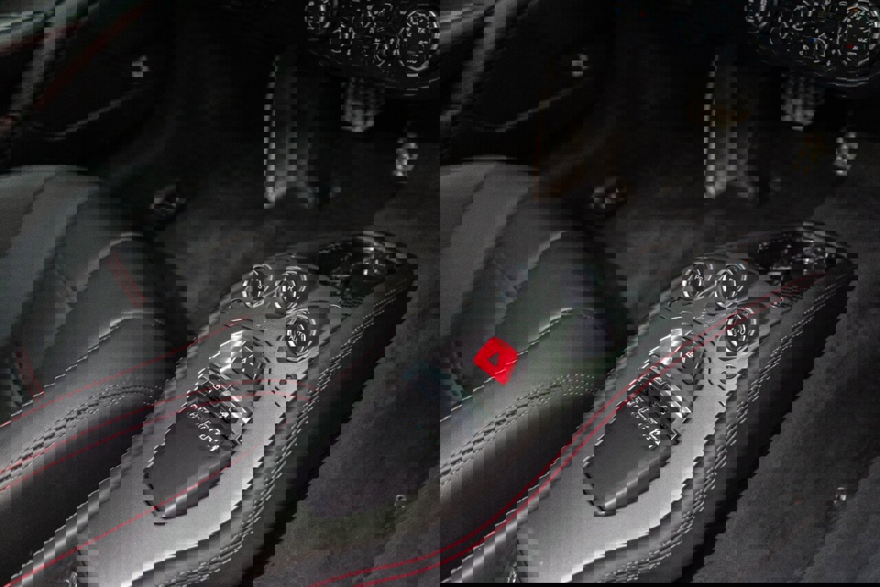 Used 2011 Ferrari 458 Italia Coupe RWD image 51