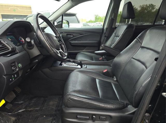 Used 2019 Honda Pilot Touring image 5