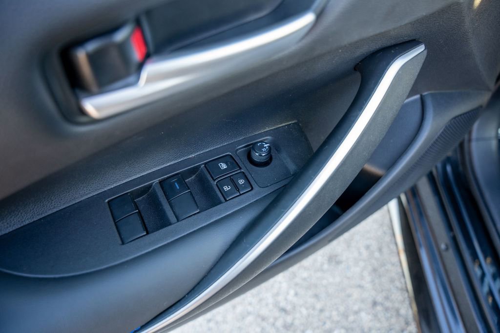 Used 2022 Toyota Corolla SE image 16