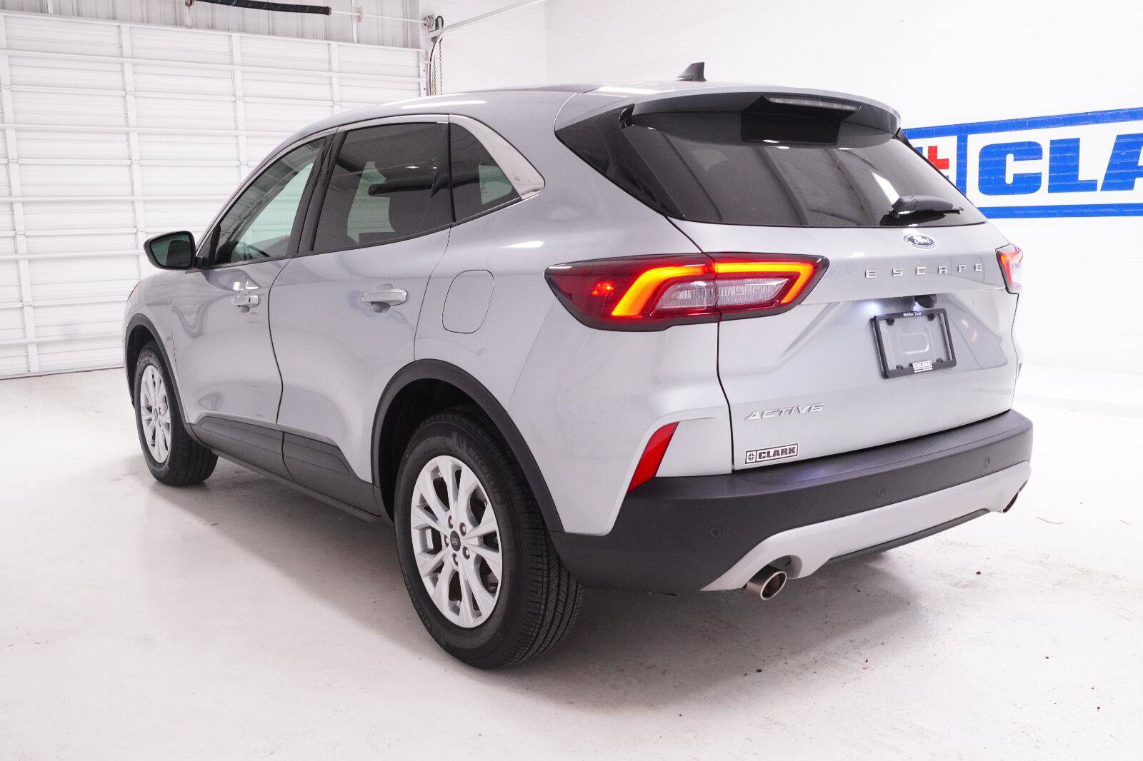 Used 2024 Ford Escape Active w/ Tech Pack #1 FWD image 34