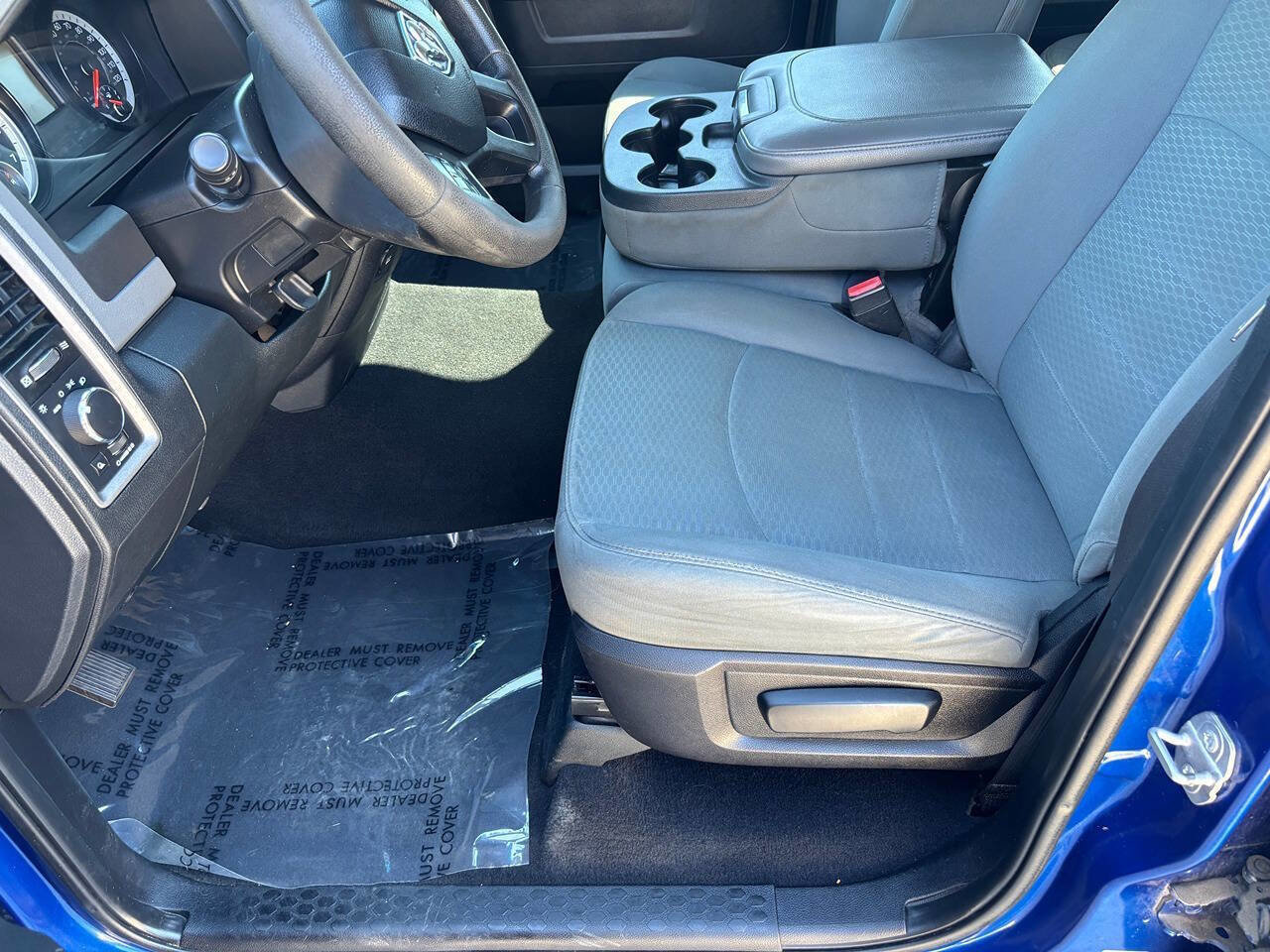 Used 2015 RAM 1500 ST w/ SXT Appearance Group image 14