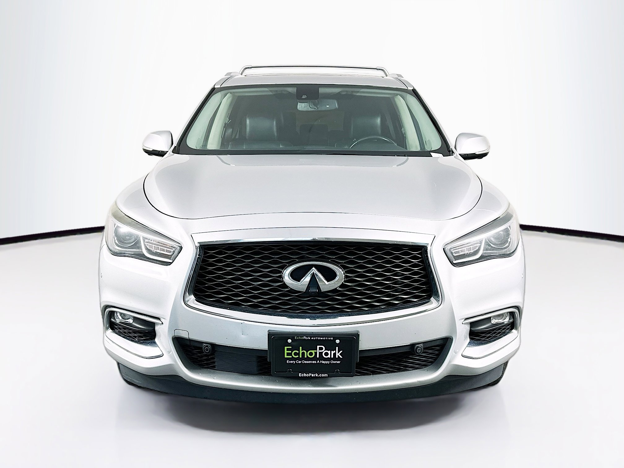 Used 2017 INFINITI QX60 Luxe w/ Premium Plus Package image 2