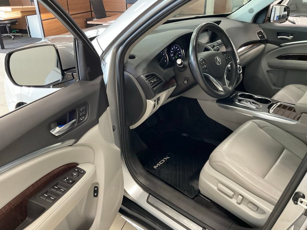 Certified 2018 Acura MDX SH-AWD w/ Technology Package image 10