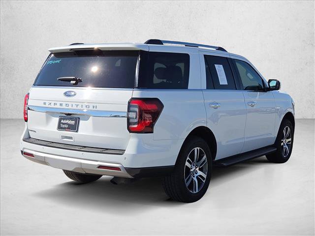 Used 2024 Ford Expedition Limited AWD/4WD image 5