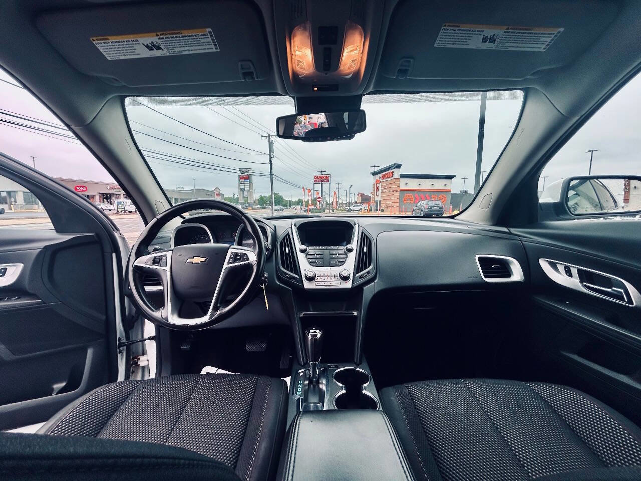 Used 2017 Chevrolet Equinox LT w/ Convenience Package image 26