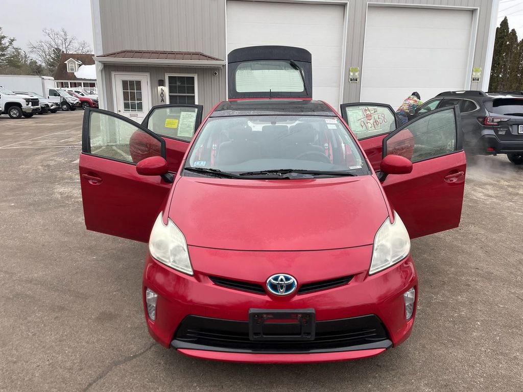 Used 2013 Toyota Prius Three w/ Solar Roof Pkg image 28