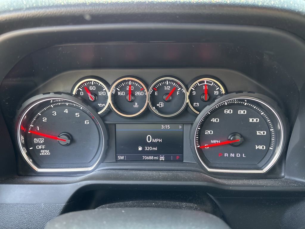 Used 2022 Chevrolet Silverado 1500 Custom w/ Safety Confidence Package AWD/4WD image 12