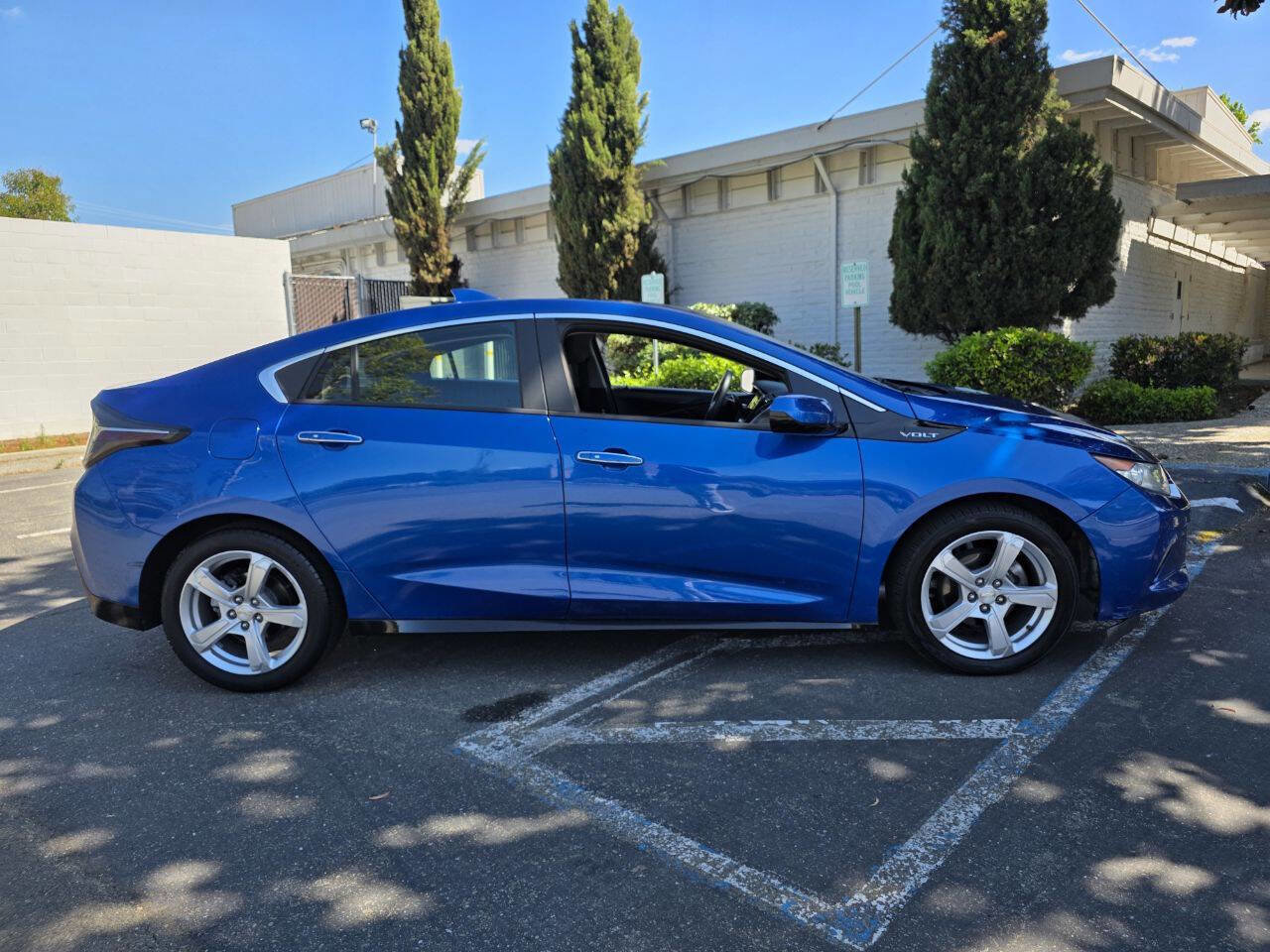 Used 2018 Chevrolet Volt LT image 5