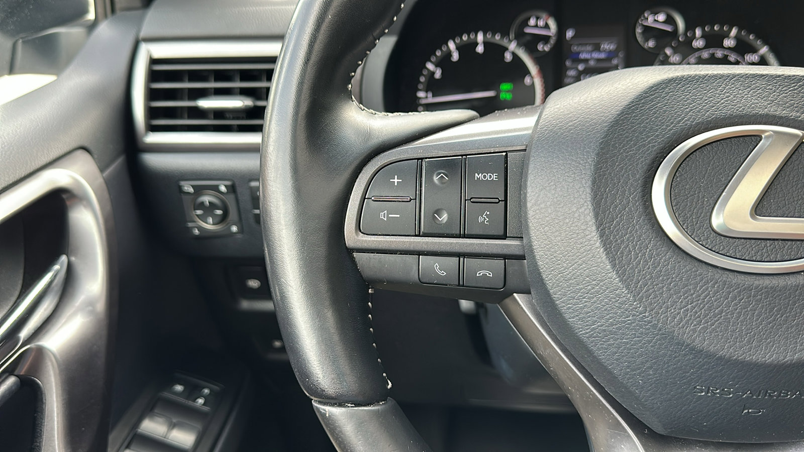 Used 2022 Lexus GX 460 image 16