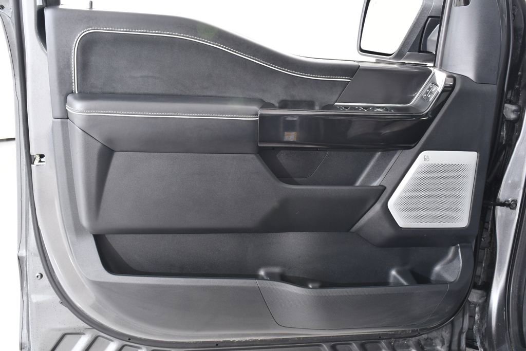 Used 2025 Ford F150 Lightning Platinum AWD/4WD image 26