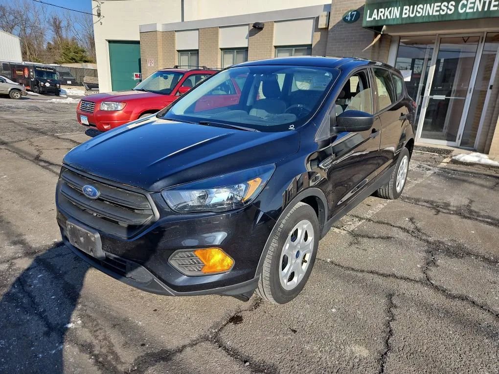 Used 2019 Ford Escape S FWD image 1