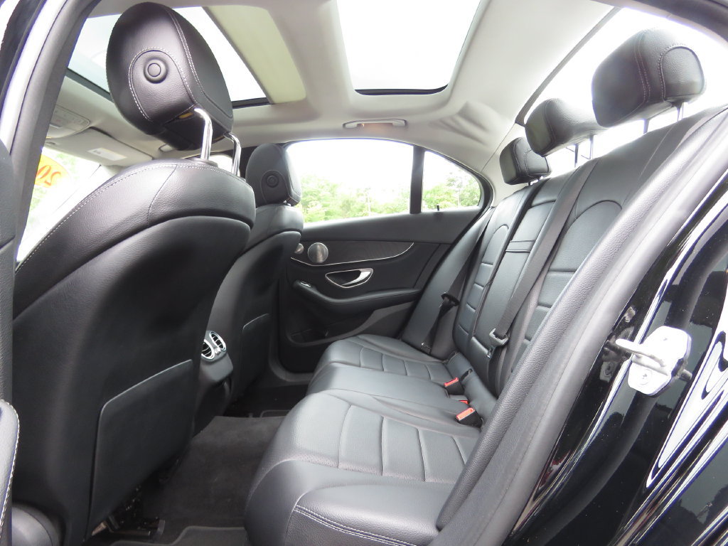 Used 2015 Mercedes-Benz C 300 4MATIC Sedan image 19