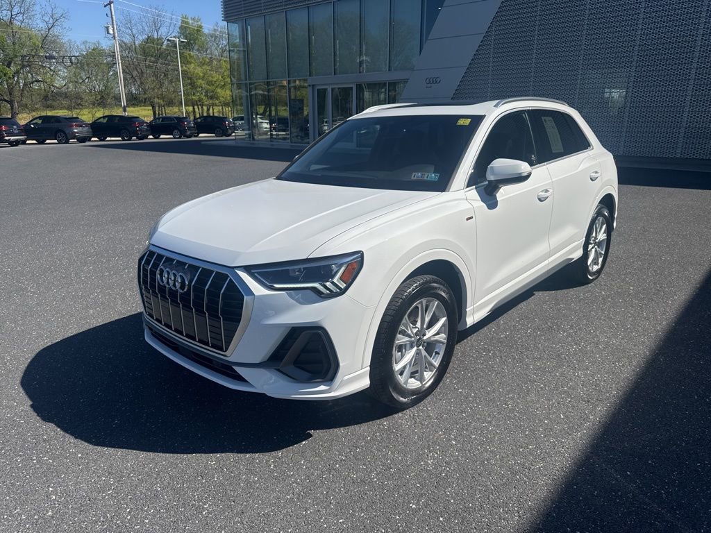 Used 2025 Audi Q3 2.0T Premium w/ Convenience Package AWD/4WD image 34