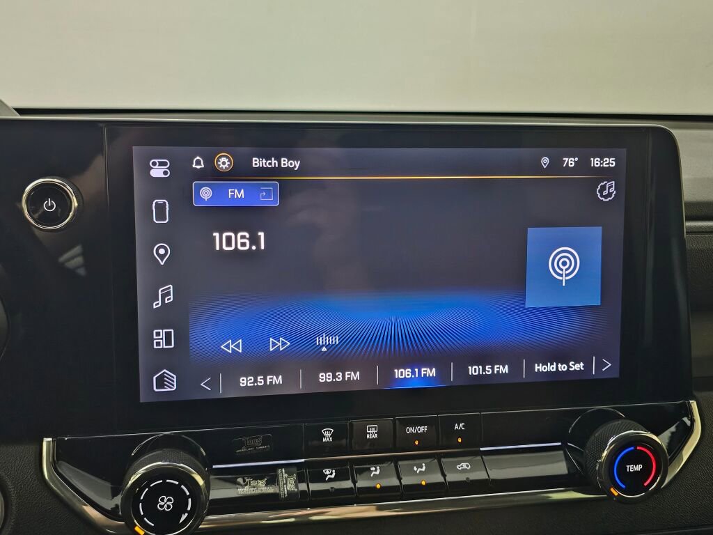 Used 2024 Chevrolet Colorado W/T w/ Safety Package image 26