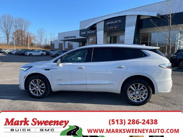 Used 2022 Buick Enclave Avenir image 1