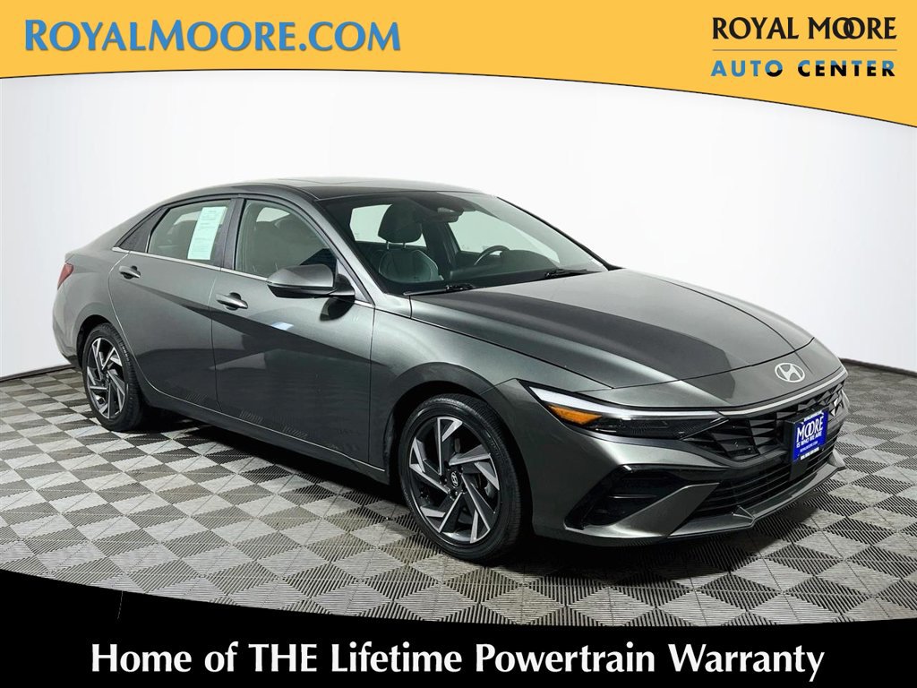 Used 2025 Hyundai Elantra Limited FWD image 1