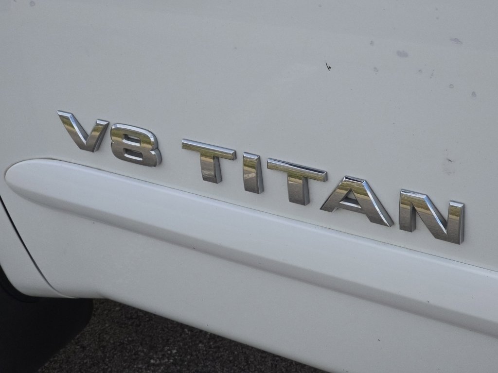 Used 2015 Nissan Titan PRO-4X w/ Pro-4x Luxury Package image 21