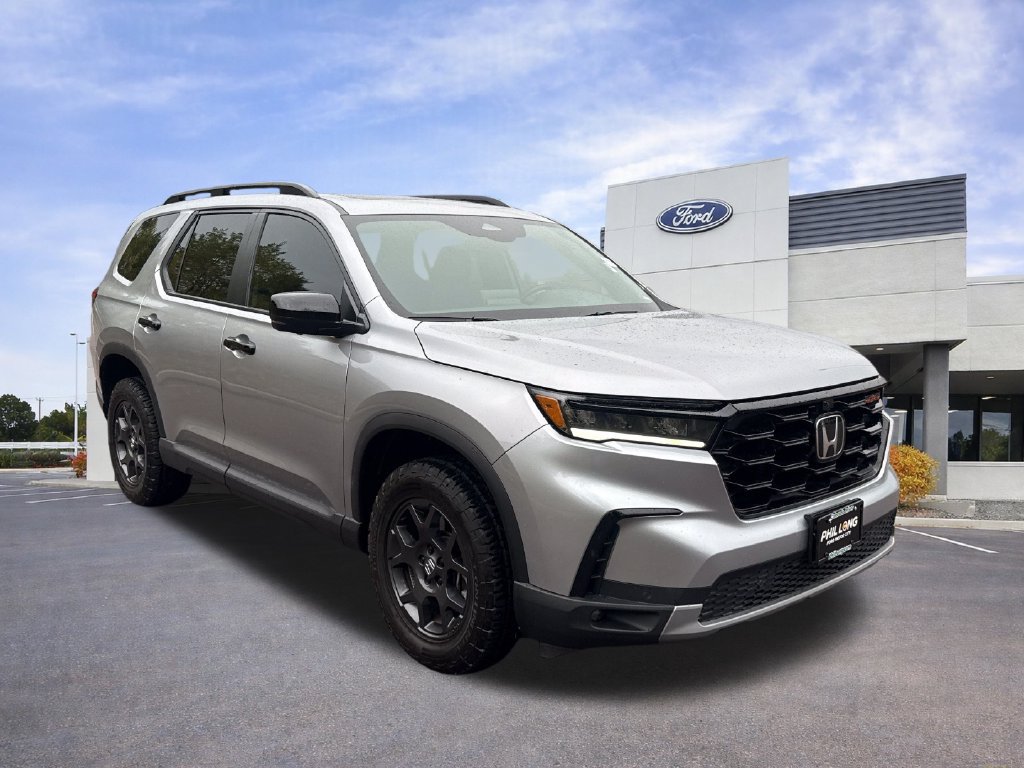Used 2025 Honda Pilot TrailSport 360° Tour