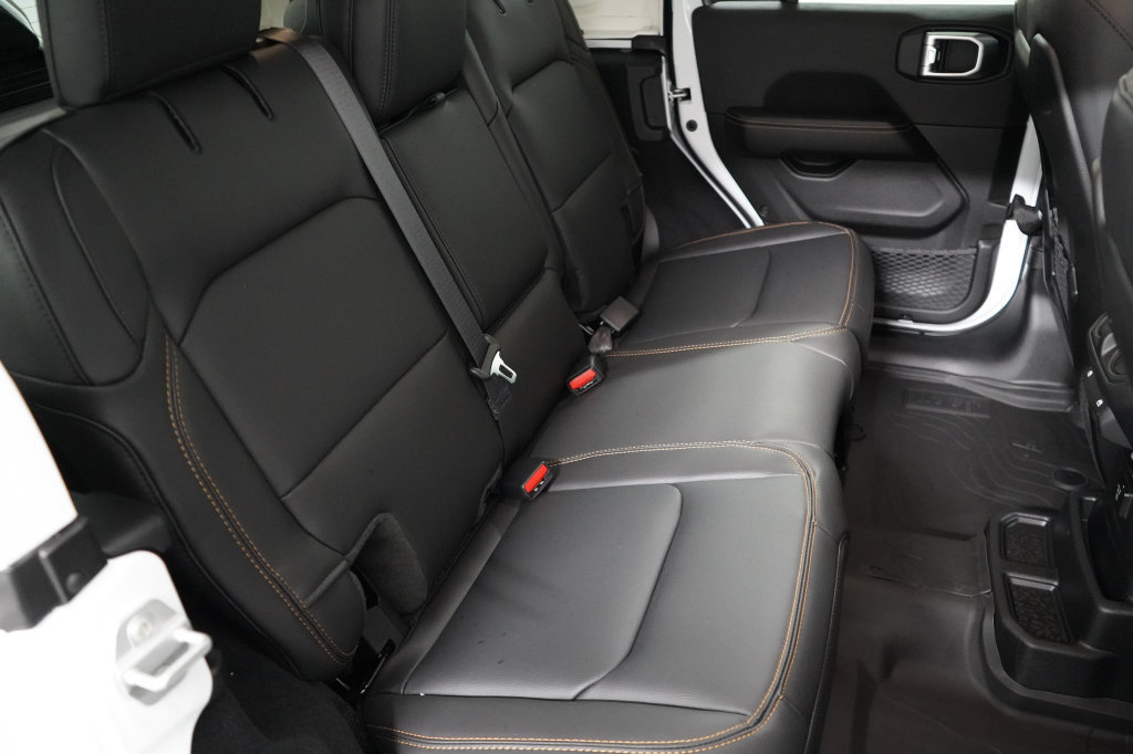 New 2026 Jeep Wrangler Unlimited Sahara AWD/4WD image 26