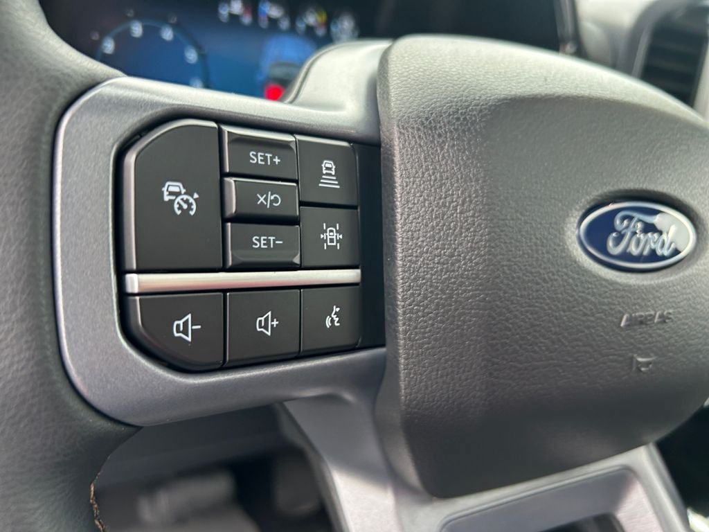 Used 2025 Ford F150 Lariat w/ FX4 Off-Road Package AWD/4WD image 17