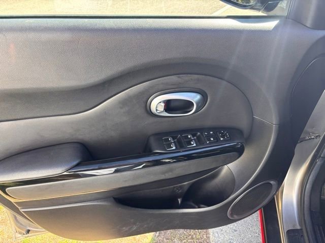 Used 2019 Kia Soul ! FWD image 19