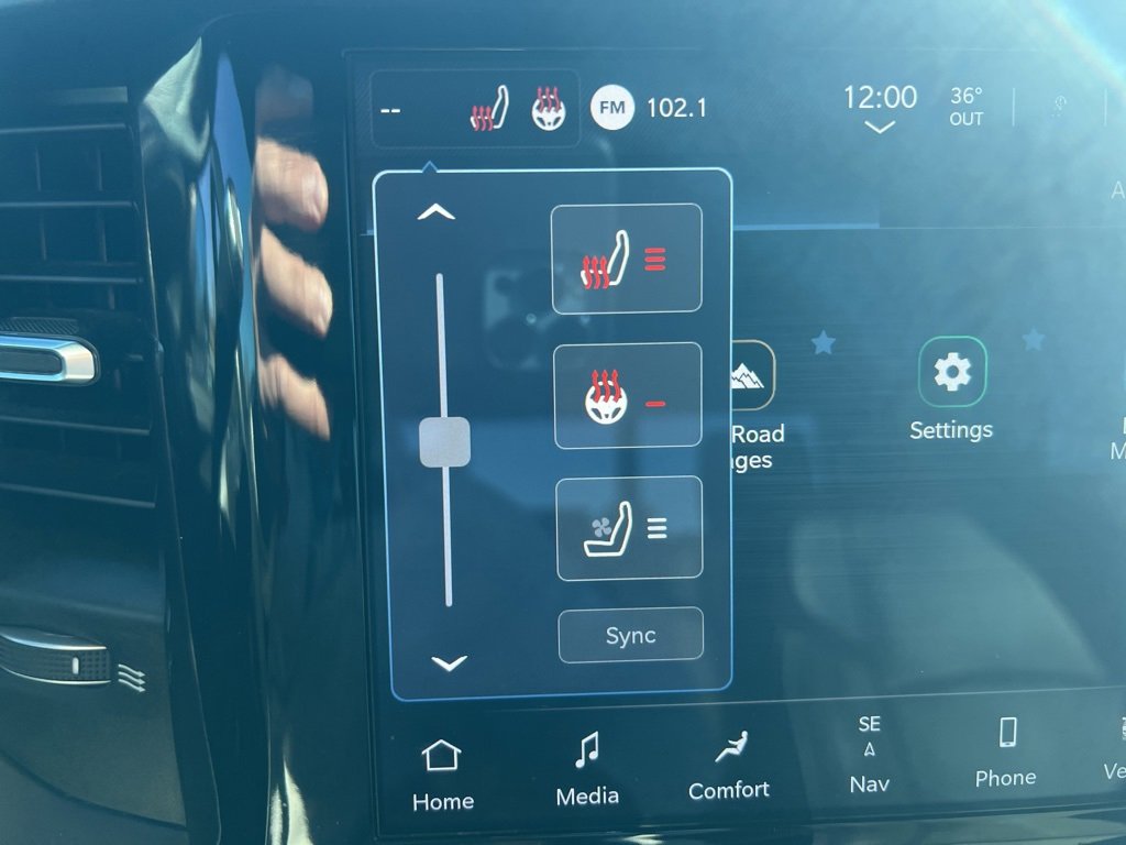 Used 2022 RAM 2500 Laramie w/ Night Edition image 28