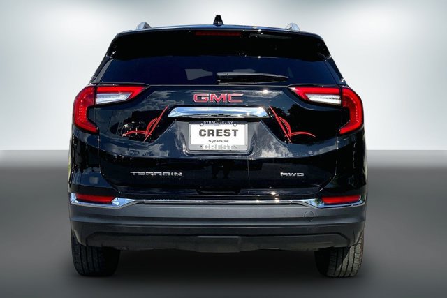 Used 2024 GMC Terrain SLT AWD/4WD image 3