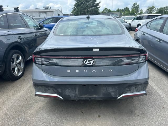 Certified 2026 Hyundai Sonata SE FWD image 3