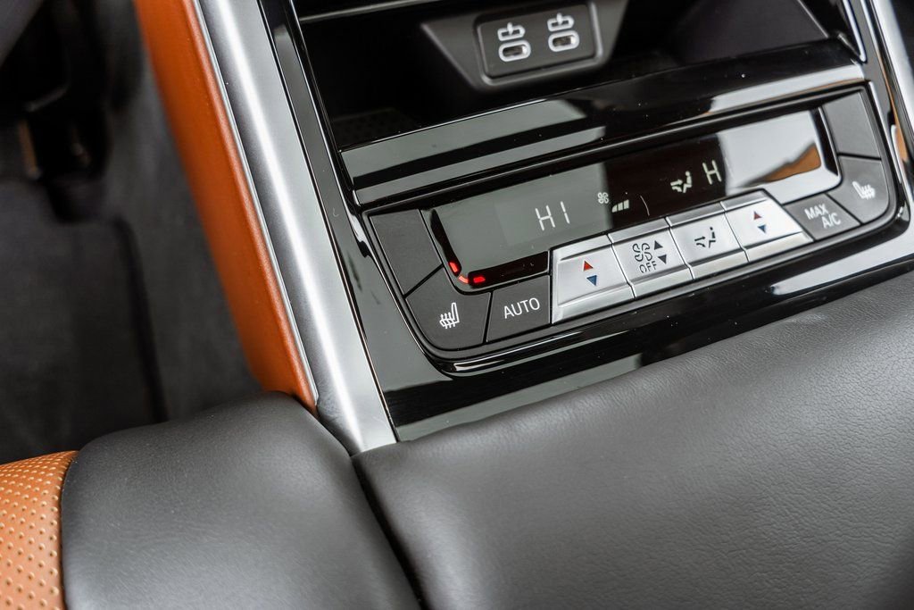 Used 2023 BMW M850i Gran Coupe xDrive image 39