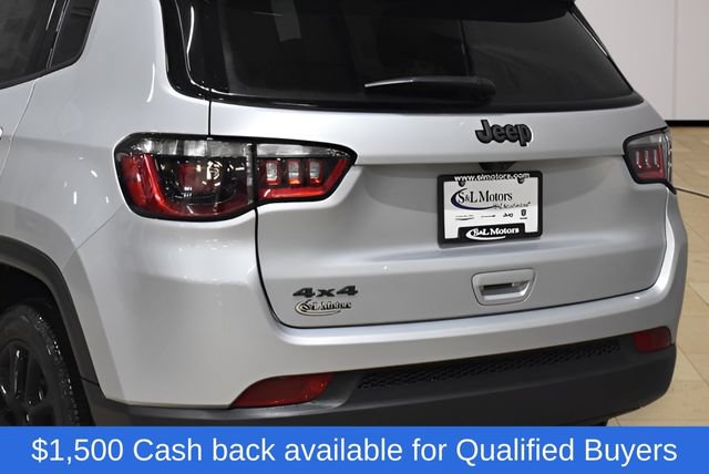 New 2026 Jeep Compass Latitude AWD/4WD image 32