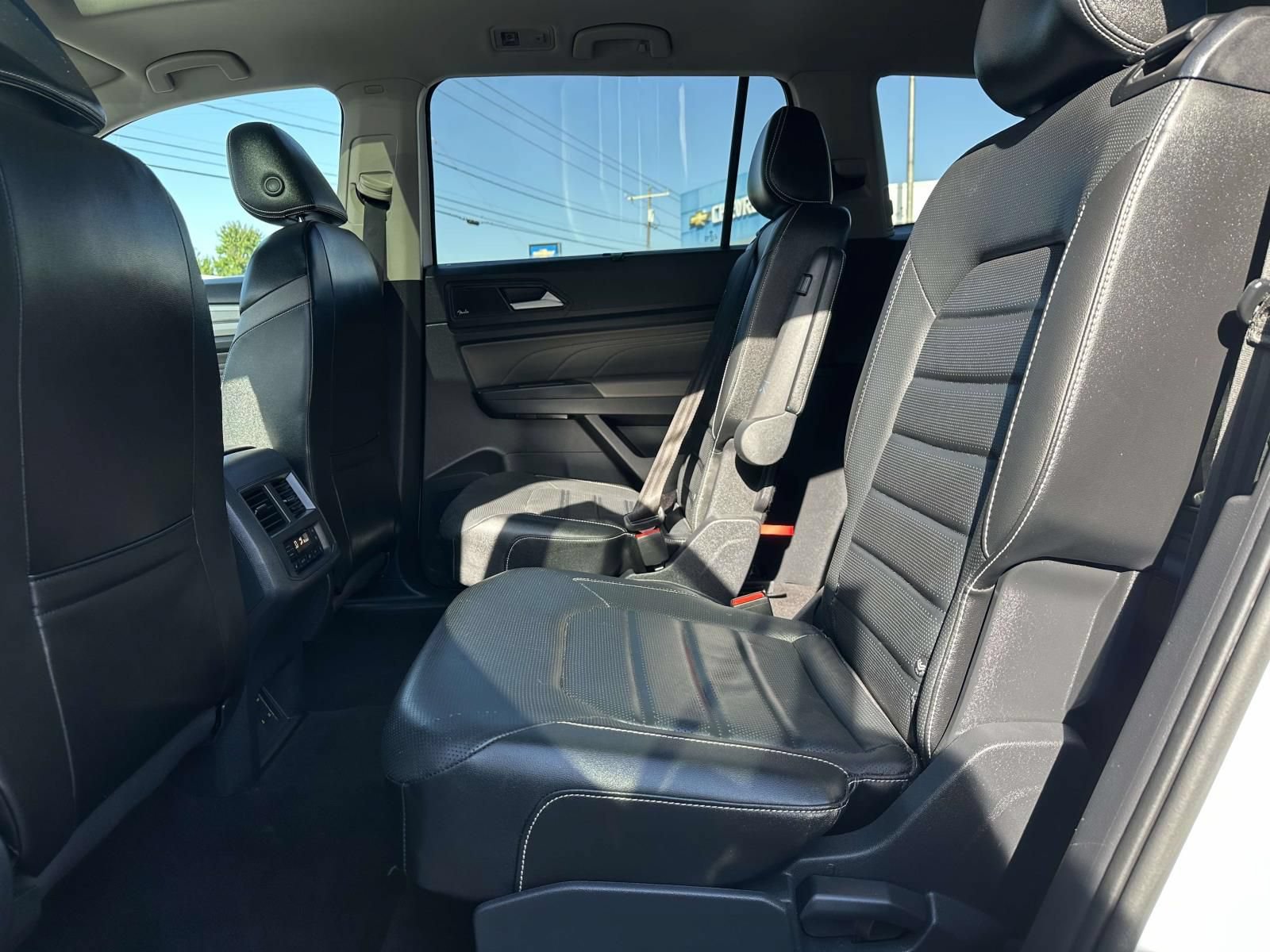 Used 2022 Volkswagen Atlas SEL Premium AWD/4WD image 24
