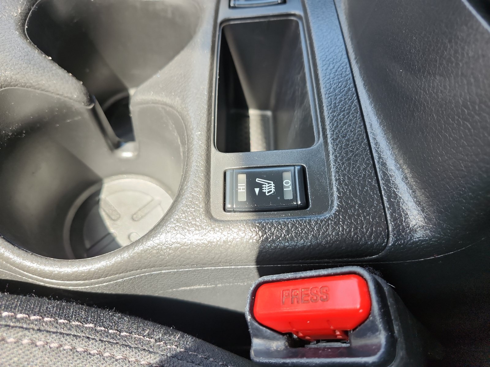 Used 2018 Nissan Rogue SV w/ Premium Package FWD image 23