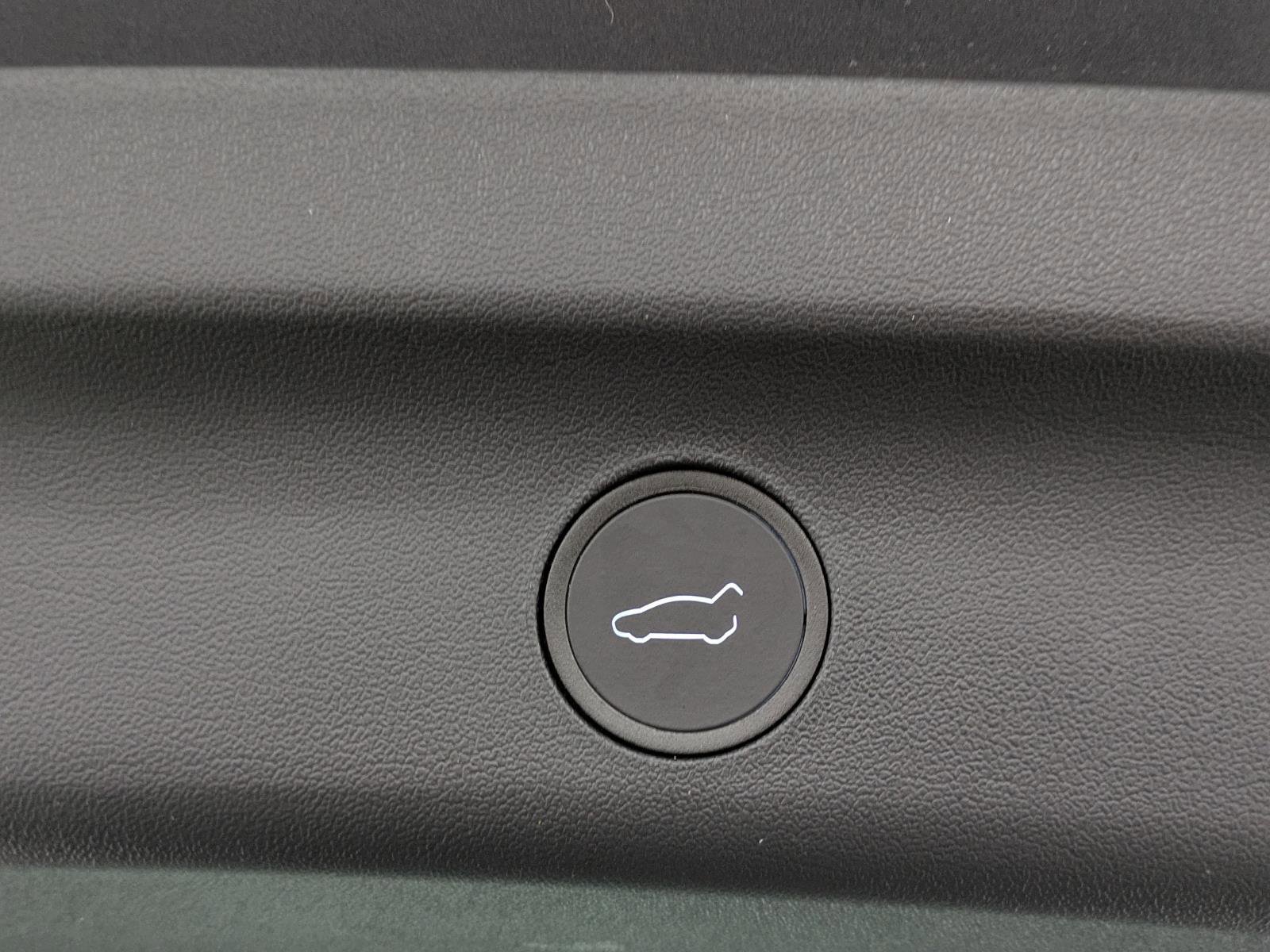 Used 2023 Tesla Model Y Long Range image 16