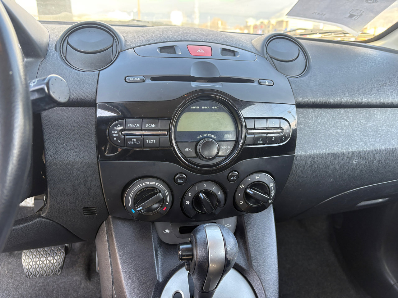 Used 2014 MAZDA MAZDA2 Sport image 11