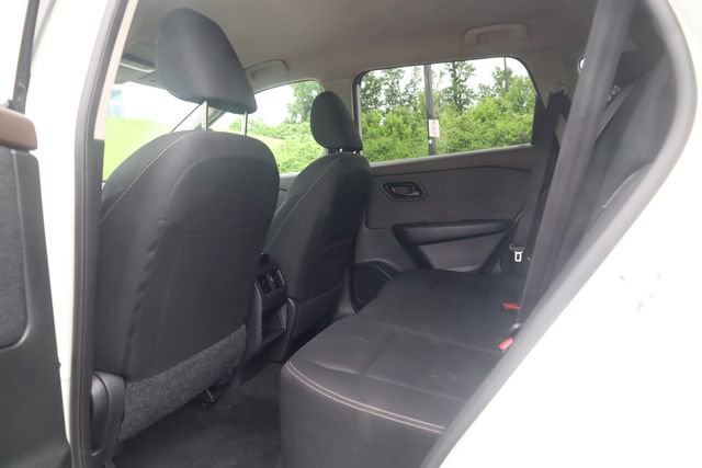 Used 2023 Nissan Rogue S AWD/4WD image 21